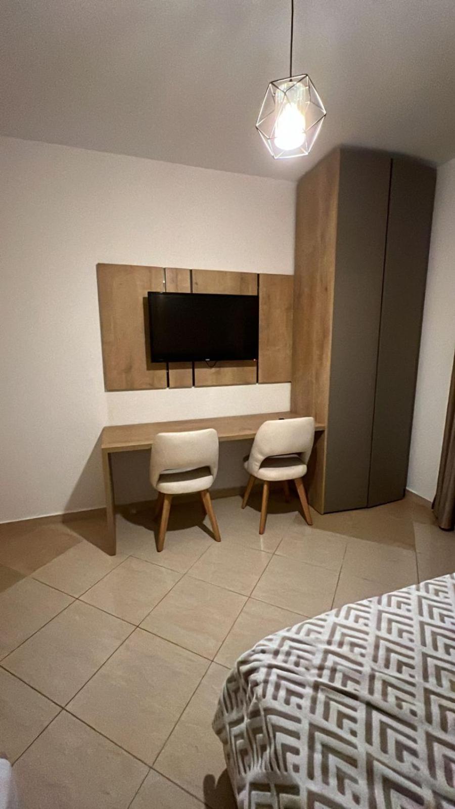 Greison Vacation House Вльора Екстер'єр фото