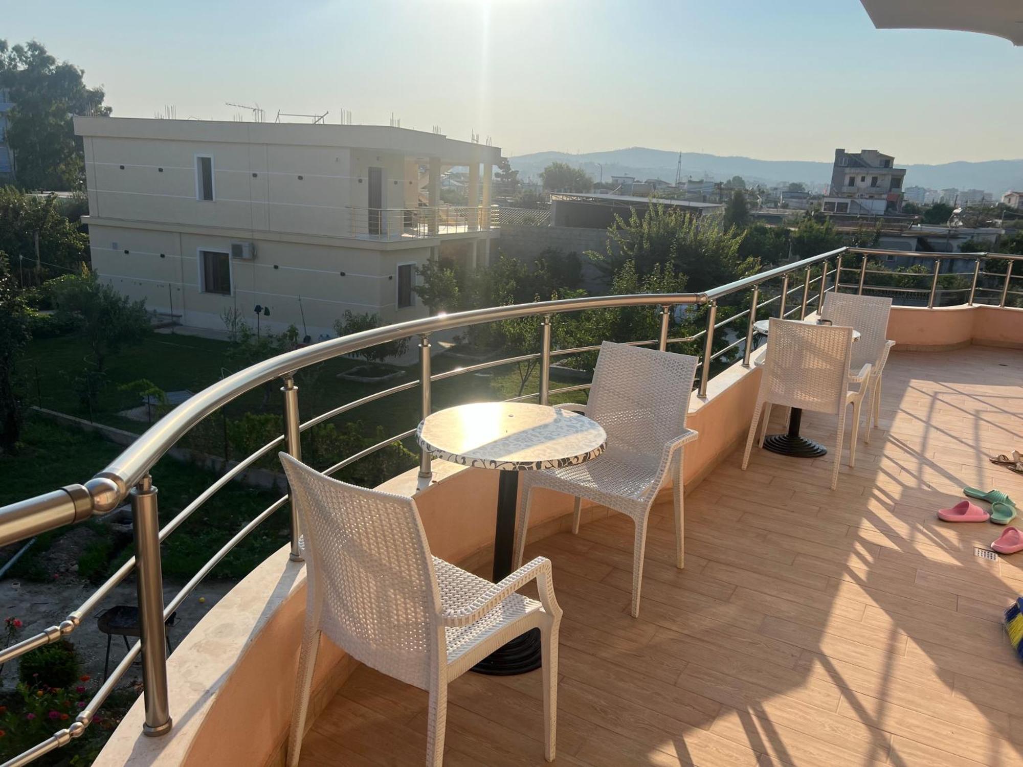 Greison Vacation House Вльора Екстер'єр фото